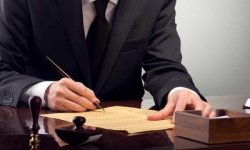 В поликлинике не выдают карту на руки: законно ли
